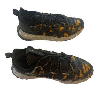 Under Armour Women's HOVR Summit Fat Tire Camo Running Shoes Size 8.5